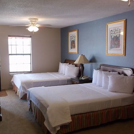 Four Horseman Travel Lodge Pilot Point Екстер'єр фото